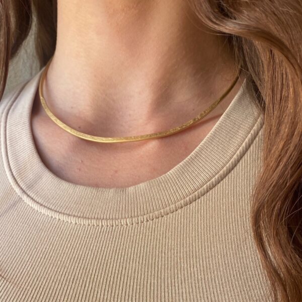 Necklace choker fixed hoop gold - ROSANNA DE LA RIVA - Image 2