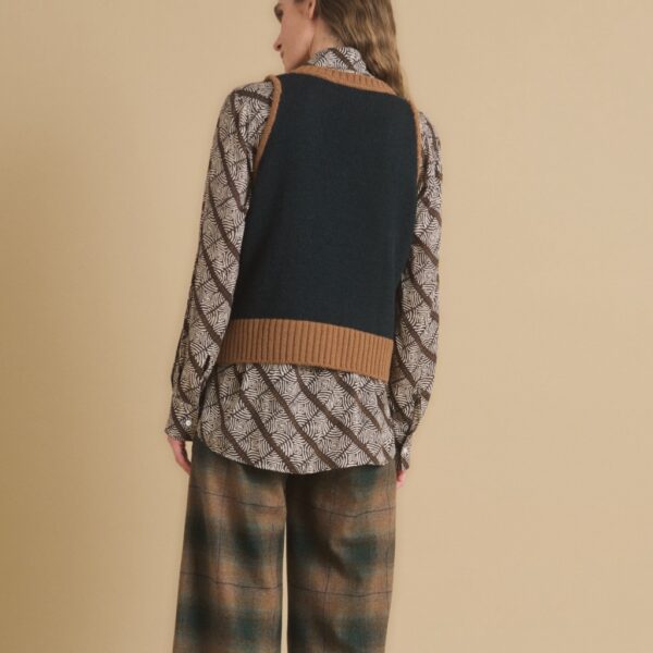 V-neck vest PUMEO green camel aqua - DIEGA - Image 2
