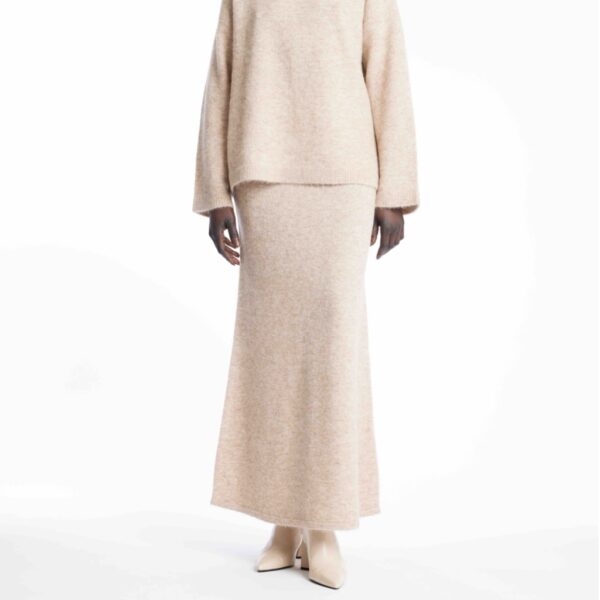 BEAU Knitted skirt sandstone - ONE AND OTHER