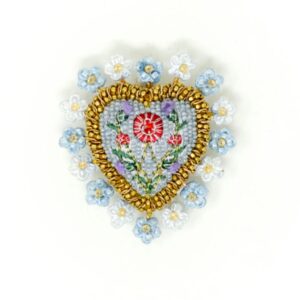 Heritage Heart Brooch Pin - TROVELORE