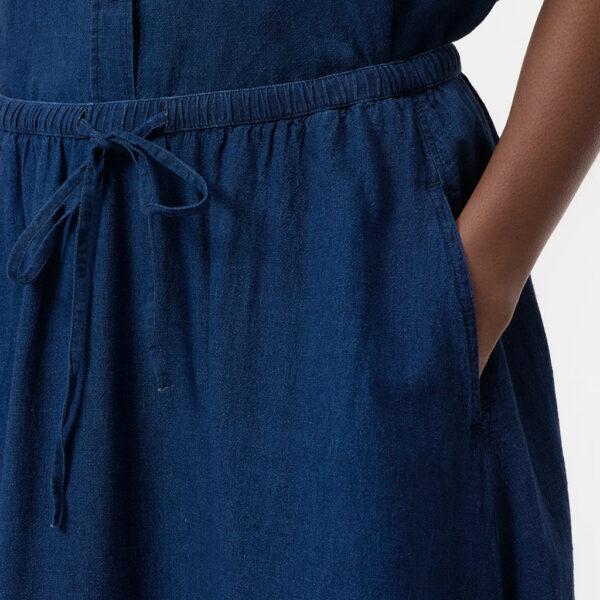 Skirt with slit denim blue - CLOSED - Image 4