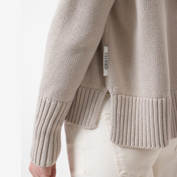 Sweater knitted crew neck beige - CLOSED - Image 5